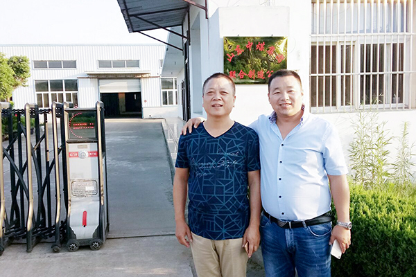 热烈祝贺中煤集团与某铁路装备制造公司共同设立联合制造公司 