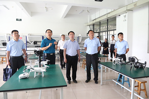 中煤集团与济宁技师学院举行校企合作授牌仪式